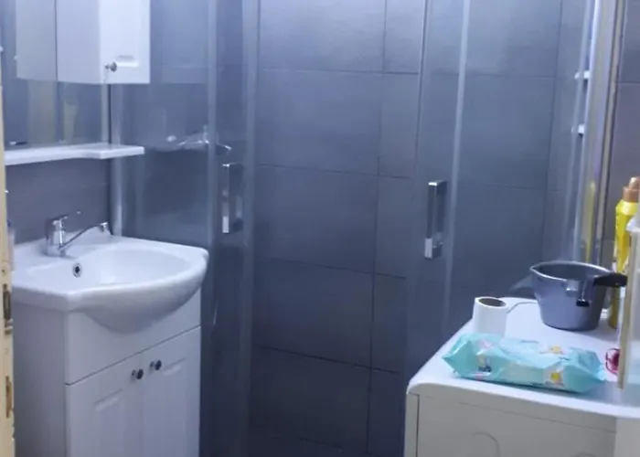 Makedonyada Kiralik Ev Ve Arac Hizmeti Ile Birlikte Apartment *